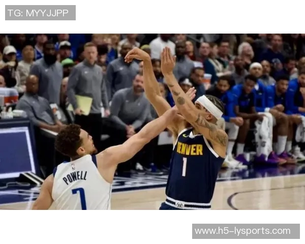 阿门末节发力贡献12分快速推进抢篮板助球队拉开比分优势