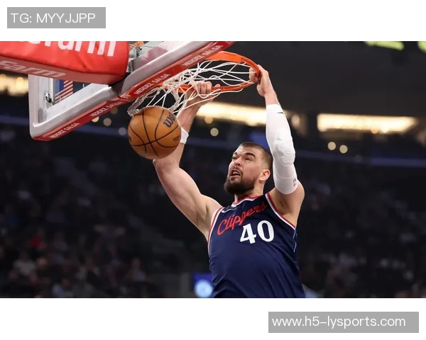 快船全明星拉票活动正式开启哈登小卡祖巴茨齐心协力呼吁球迷投票